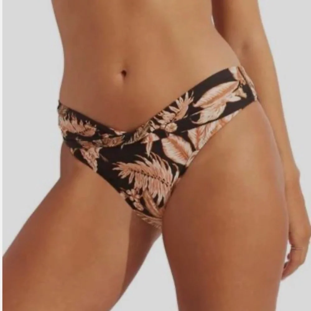 SEAFOLLY Castaway Halter Bikini Top US12 & medium sized US6 Twist-Band Hipster
